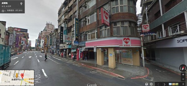 位在西門町商圈內的萊爾富萬都店吹了熄燈號。（翻攝自Google Map）
