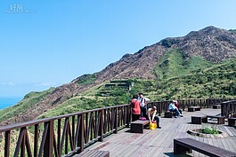 前往無耳茶壺山的產業道路，原為台陽公司為了運輸所私設馬路，因風景秀麗，適合情侶在此散步賞景，因此有了「浪漫公路」的暱稱。