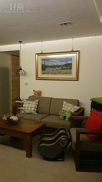 3.新家位於士林區捷運站附近,交通相當方便。