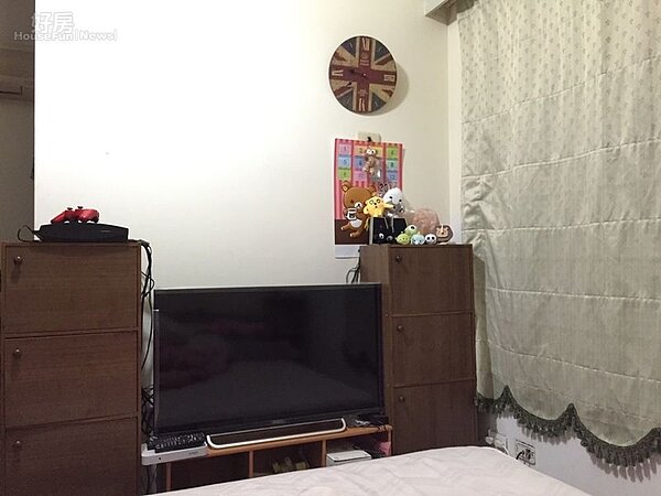 3.基於省錢考量,Mi-ni目前租屋幾乎所有傢俱都是現成的,偶爾也會上ptt的give版拿鄉民用不到的傢俱或日用品,畢竟對租屋族來說能省即省。