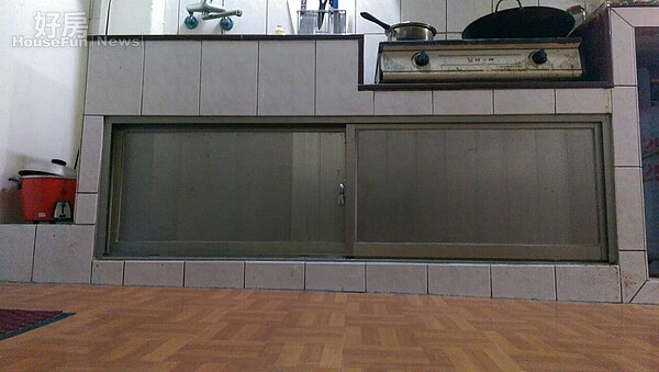 5.由廚房的配置,可明顯感受到濃濃的懷舊眷村味。