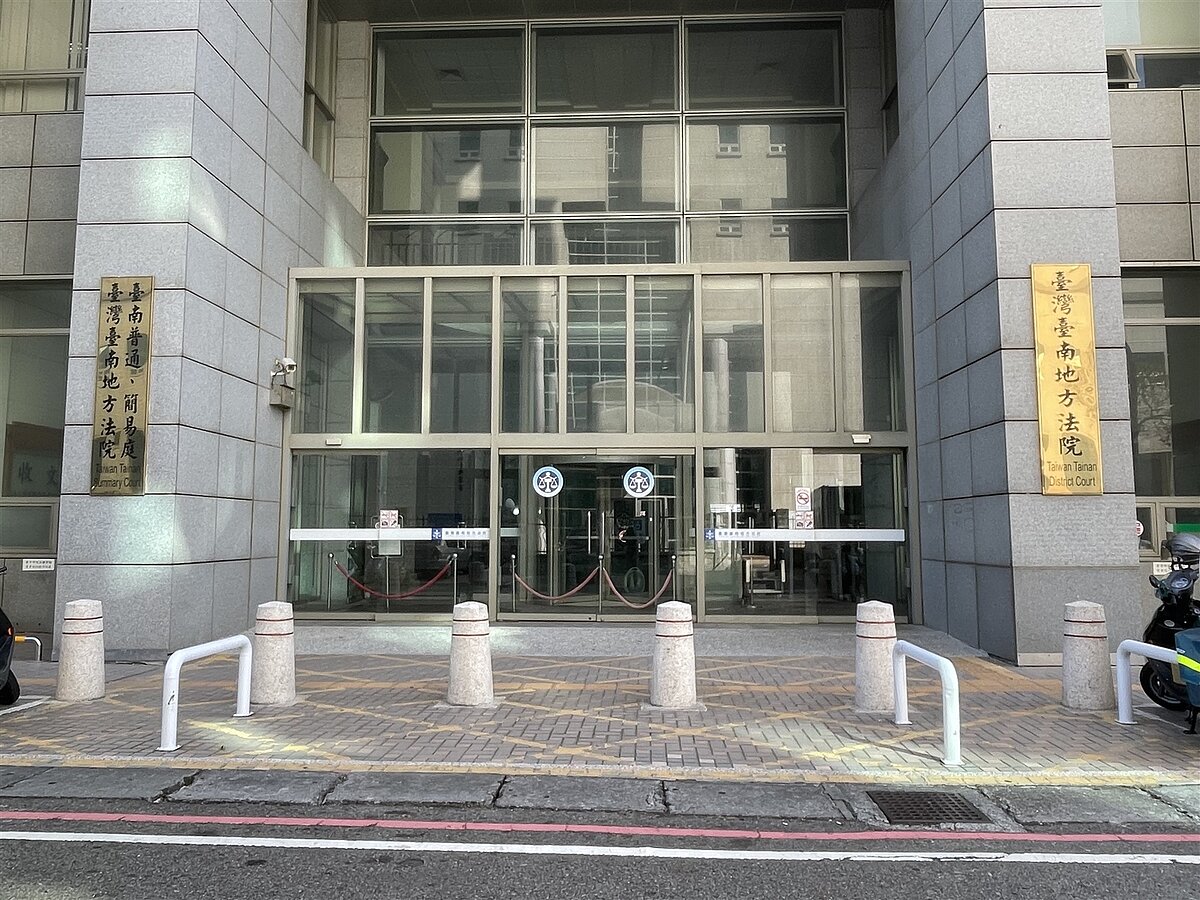 張姓男子承租套房，入住後才發現冷氣口、床底、衣櫃底、洗衣機底下有大量寵物毛、昆蟲屍體、菸蒂等；他表明終止租賃關係，房東卻拒不歸還押金。圖／聯合報資料照片
