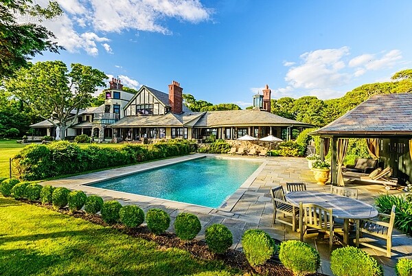 超級富豪喜歡的豪宅若非極盡奢華,便是有不可取代的獨特稀有性。(台灣蘇富比國際物業提供)