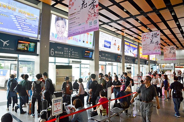 國光客運總經理吳忠錫昨表示,拆除西站對旅客「影響太大了!」約8成乘客是通勤族,市府應先考量對旅客的轉乘是否便利。(好房網News記者 陳韋帆/攝影)