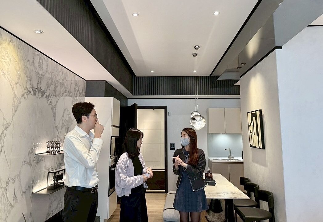 台中各大精華區案場,自大年初三起湧現賞屋人潮。圖/業者提供