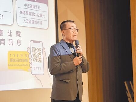 
全台陷入「土方之亂」，台北市副市長李四川11日提出解方，經過與中央溝通後，目前公家、都更及危老廢土均可進台北港，台北港也將承租空地給台北土資場暫存，希望緩解廢土問題。（徐佑昇攝）
