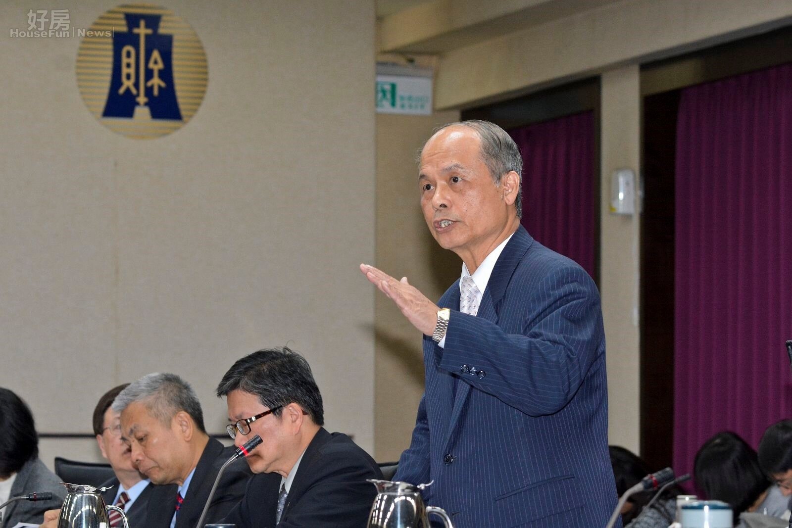 財政部長張盛和辦房地合一座談會與學者對談。(好房網News記者 陳韋帆/攝影)