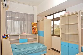 房間的空間大小很不錯，採光也很棒。（示意圖／無附贈家具）