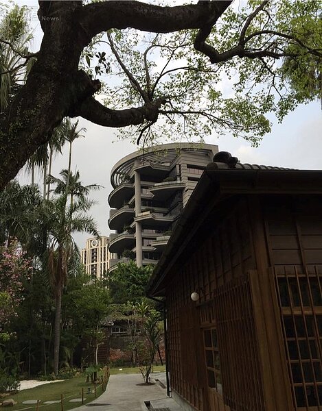 台北市植物園與豪宅。(截取自耕建築生活)