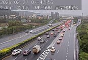 228連假首日南向車潮湧　避開國道9地雷路段