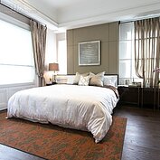 明亮且空氣流通的臥室，加上精心的裝潢規劃，是居家生活中十分重要的起居處。