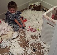 媽媽幫我剪頭髮，我也來試試刀工。