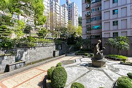 觀星社區中庭花園一角。