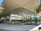 果粉不用睡了！蘋果執行長驚喜發文證實　下週Apple春季新品將精彩連發