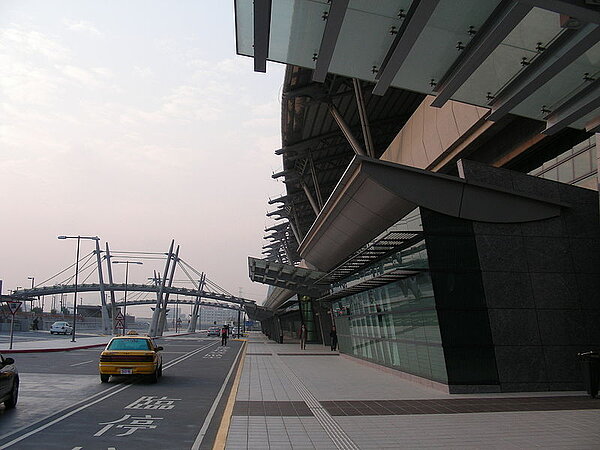 台中烏日站土地在本次標售中,以每坪35萬元創下了高鐵站區的標售行情新高。(圖/引用自維基百科/2007年1月11日/vegafish)