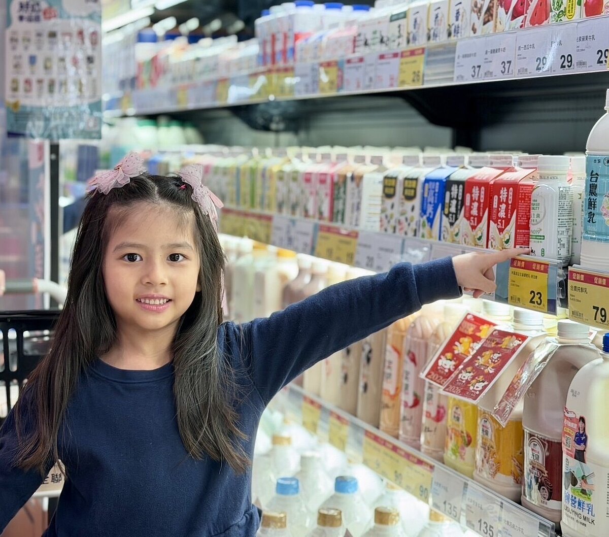 新北「鮮奶幸福周－生生喝鮮乳」2月23日開學日起上路，第一周兌換約12萬人次，整體兌換率約4成。圖／新北市教育局提供