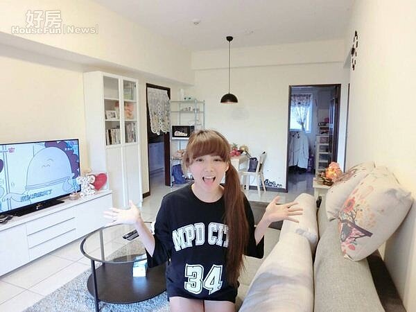 2.解婕翎不僅把買房當作儲蓄,也考慮到將來脫手的問題,因此特地挑選屋齡5年內的房子,且幾乎不做任何裝潢。