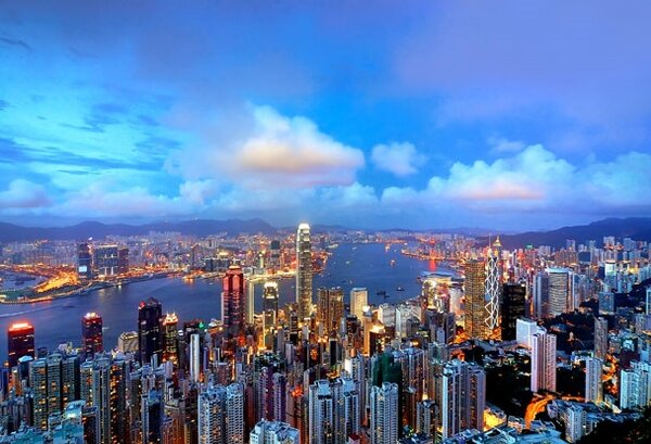 香港是許多中國人喜愛投資移民的地區。（截取自香港亞洲國際都會）