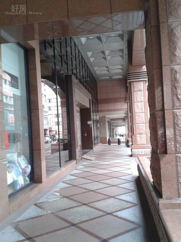 3大門口典雅氣派。