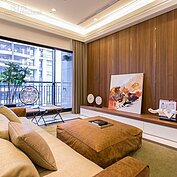 豪宅熱已經逐漸退場，取而代之的則是三房兩廳中間坪數屋宅為主流。在有限的室內空間下，讓空間、空氣與光線取得平衡，又要兼顧所有家人的需求，成為最新設計的潮流。