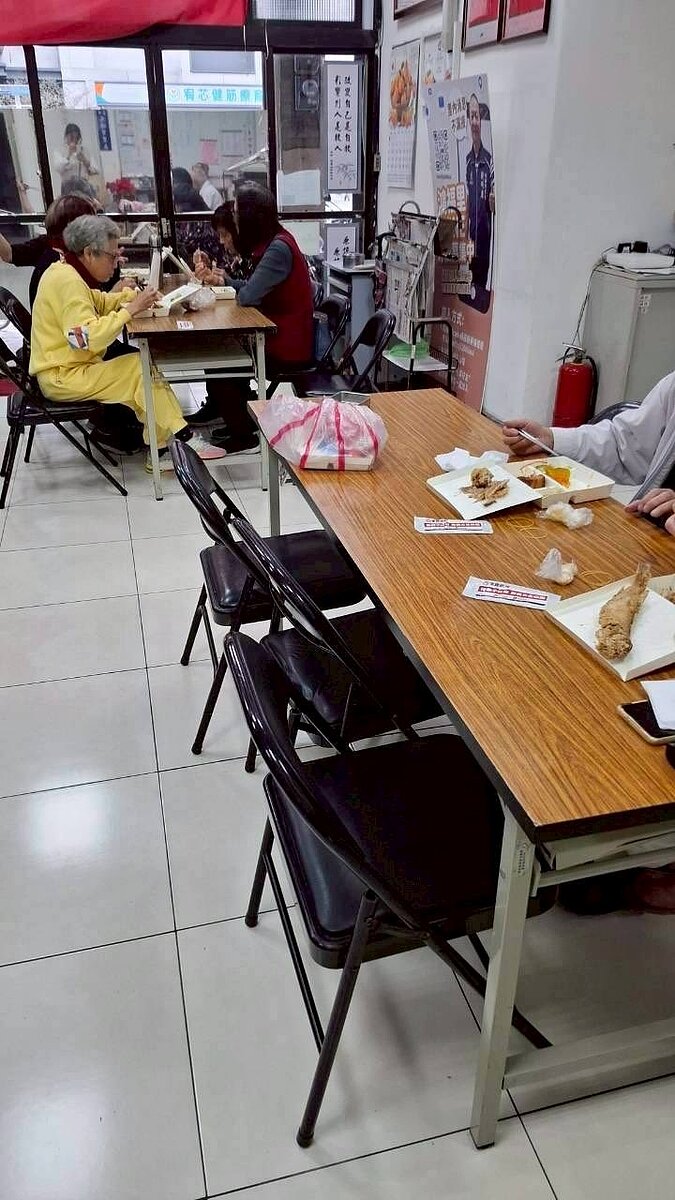 鴻福里共餐活動