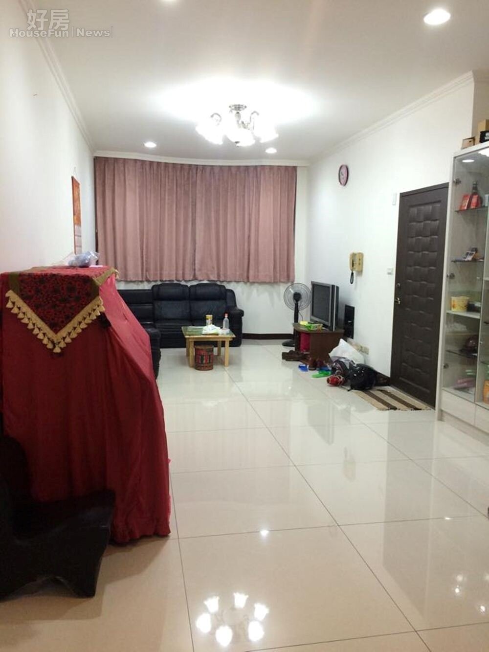 2.剛搬到桃園時,蔡幸芳與媽媽由於對風水毫無概念,後來聽取風水老師建議對居家空間擺佈稍做調整,事業也慢慢開始順利。