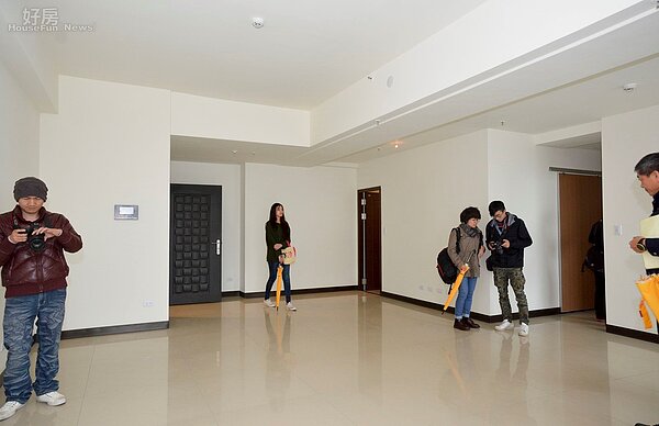 合宜住宅無附贈家具,必須自己再另外購買。(好房網News記者 陳韋帆/攝影)