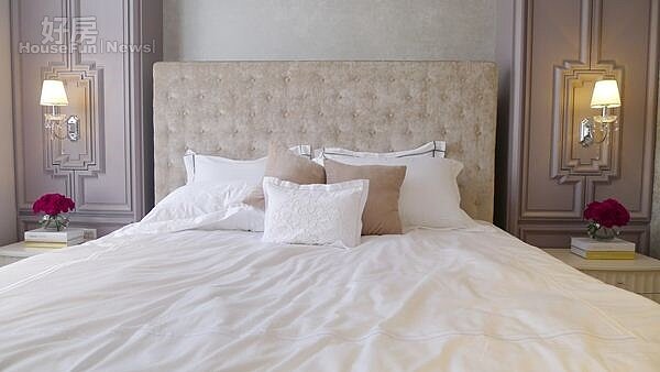 7.粉紅色系的公主情調主臥房。