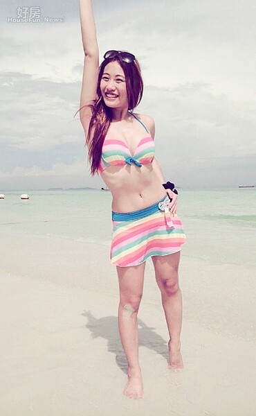 房仲正妹林思琪照片屢遭惡意檢舉。(圖/截取自林思琪臉書)