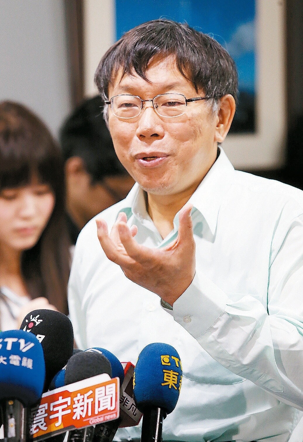 台北市長柯文哲昨回應趙藤雄「政治太可怕說」表示，「政治不難，只是找回良心而已。」 記者徐兆玄／攝影