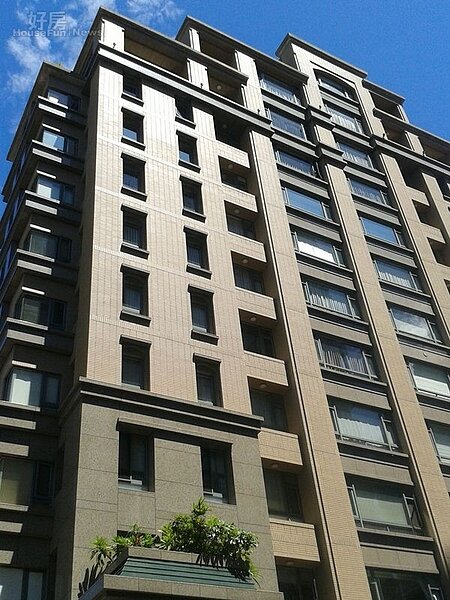 7「天玉」外觀古典,隱身在7段81巷弄裡。