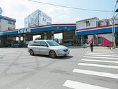 通霄鎮128縣道　行人穿越要花10分鐘