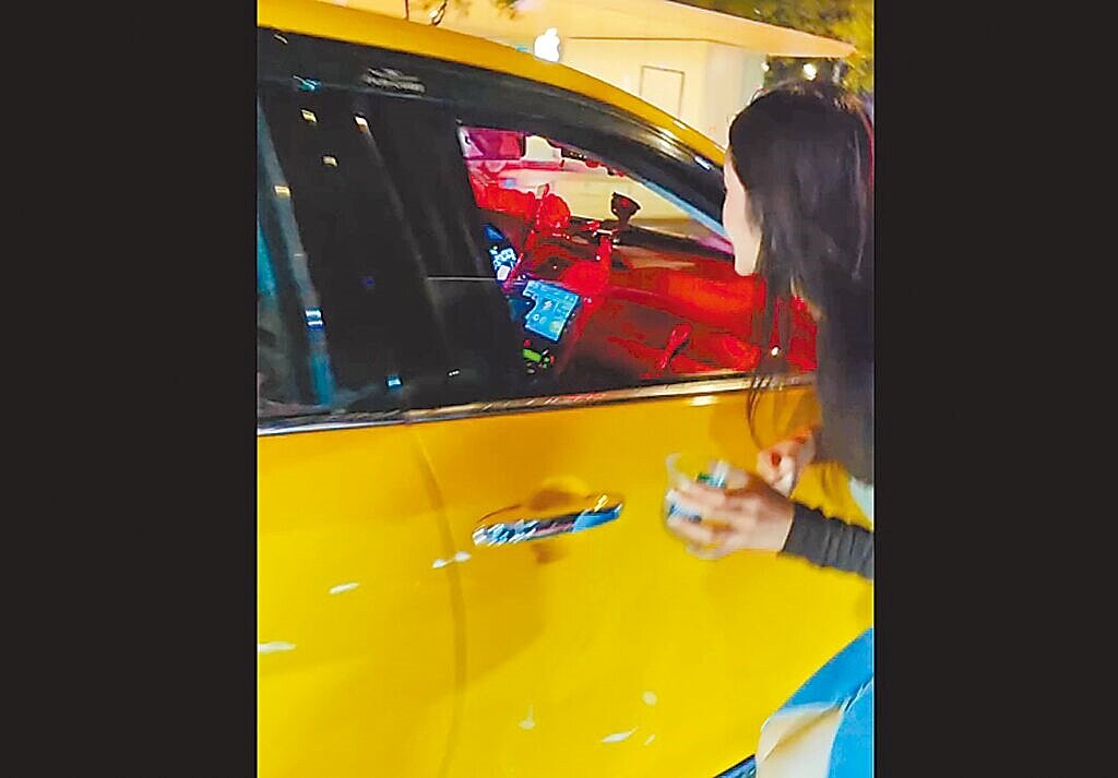 有民眾上月28日凌晨在台北市信義計畫區夜店前叫計程車，計程車司機竟不願接受跳表收費，而是要求乘客開價再決定是否載送。圖／民眾提供