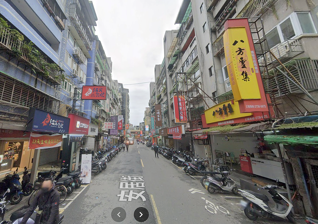 台北市政府自行辦理的大安區安居街人行環境改善,改善前。圖/翻攝自GoogleMaps