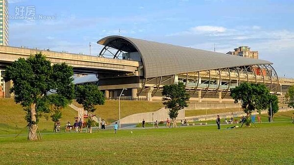 預計今年底通車的捷運三重站已取得綠建築標章認證。（截取自高鐵局網站）