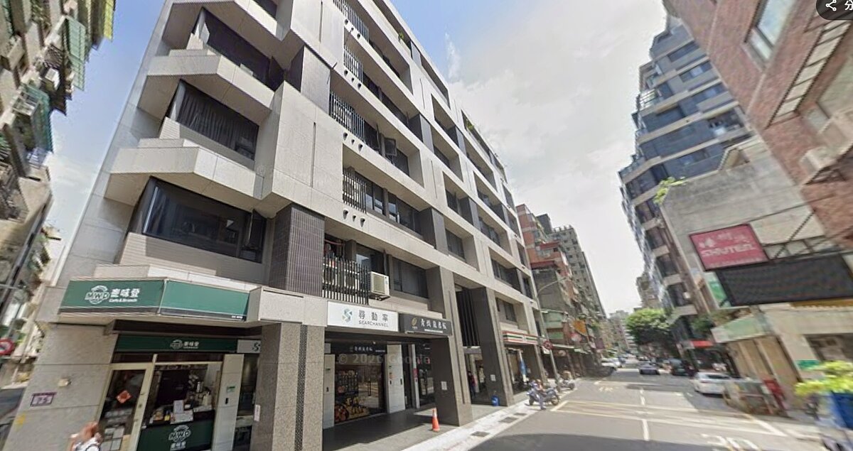 「中正文華」距離馥勤一境步行約5至6分鐘，兩案共享同一生活圈。圖／截自Google Map