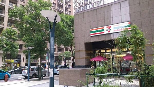 9.徐新寧8年前住進三峽北大特區,如今生活機能與交通都相當完備。