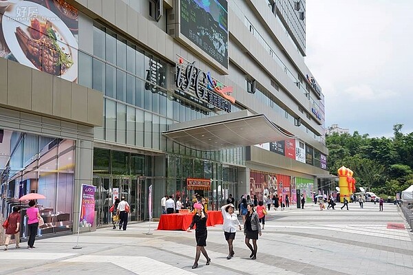 遠雄購物中心。(好房網News記者陳韋帆攝影)