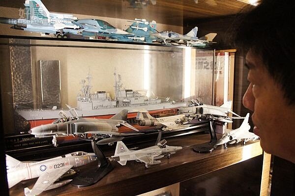 7.彭華幹認為每一部戰機或坦克都有它的價值與歷史意義,瞭解它們所參與過的戰爭,就等於將人類近代史讀過一遍。