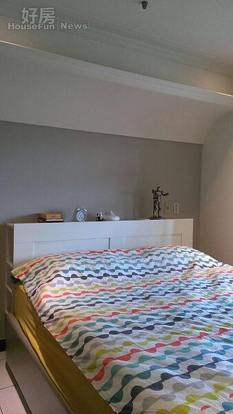 
7.小倆口的新房佈置得簡約舒適。 