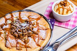 大阪燒起司熱鍋鬆餅。