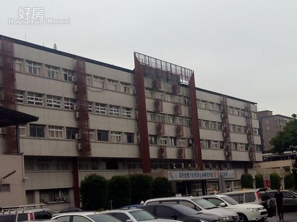 5國軍空軍醫院就在「松山新城」旁。