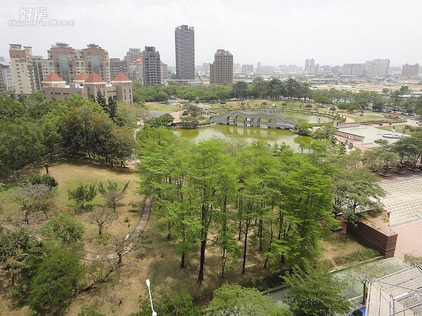 台中八期有3座公園圍繞。(立智國際提供)