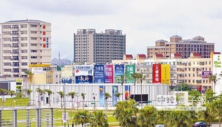 國泰房產指數公布首季預售市況調查,六大都會區成交量均減少,議價空間擴大,其中又以桃竹推案與成交量季減幅度最大。(本報資料照片)