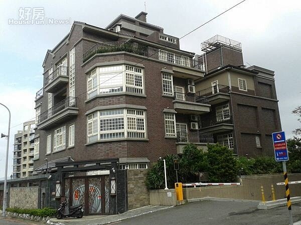 6大戶的別墅相當氣派,也讓人住得舒適。