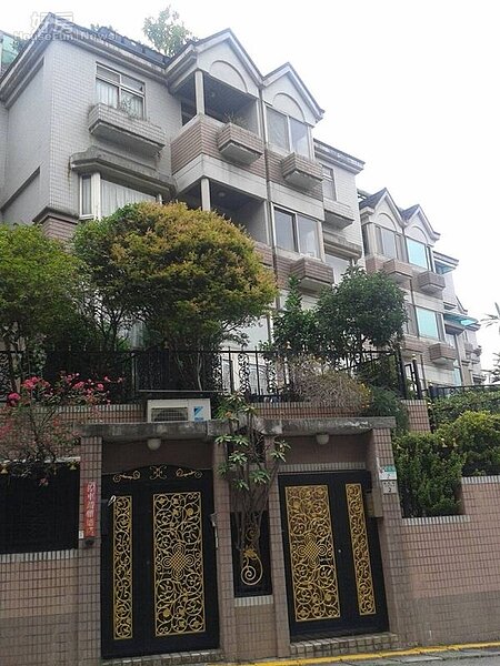 3台北市內湖別墅多,「大華山莊」名氣響亮,口碑佳。