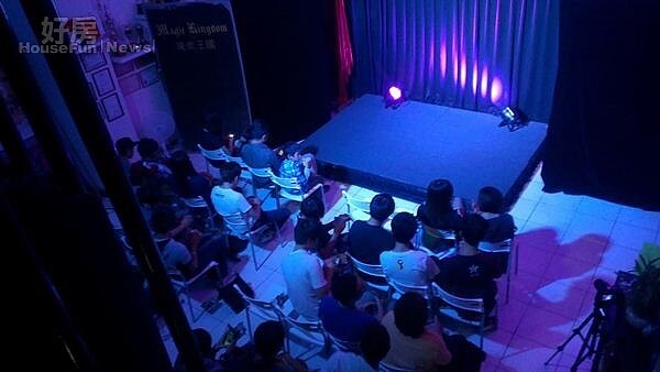6.陳日昇的工作室也是個小型表演場,曾在此舉辦不少表演活動。