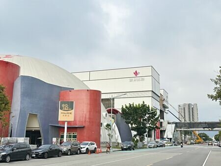 
北屯區「漢神洲際購物廣場」4月10日開幕在即，周邊14期與崇德生活圈成329檔期推案熱區。圖∕曾麗芳
