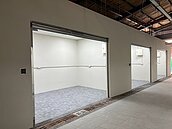 麻豆中央市場「廢市12年」仍有百攤營業　法院強制斷水電